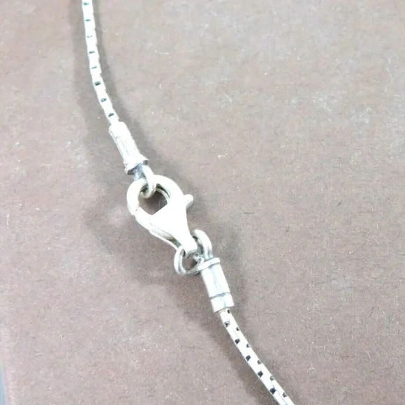 Silpada Vintage RARE Sterling Silver Twisted Cross Necklace - Picture 8 of 10